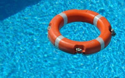 Alarme ou Barrière : Quel Dispositif de Sécurité Piscine Choisir ?