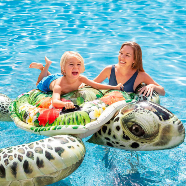 Tortue gonflable aloha Intex en piscine